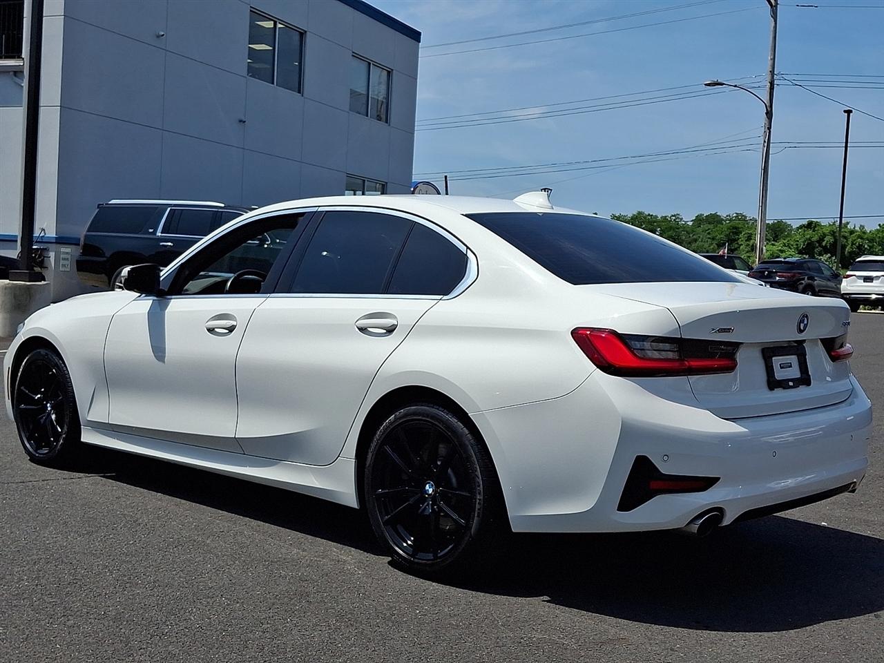 BMW 3 Series 330i xDrive Sedan 2019