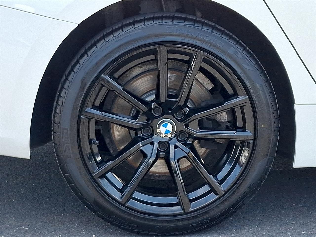 BMW 3 Series 330i xDrive Sedan 2019