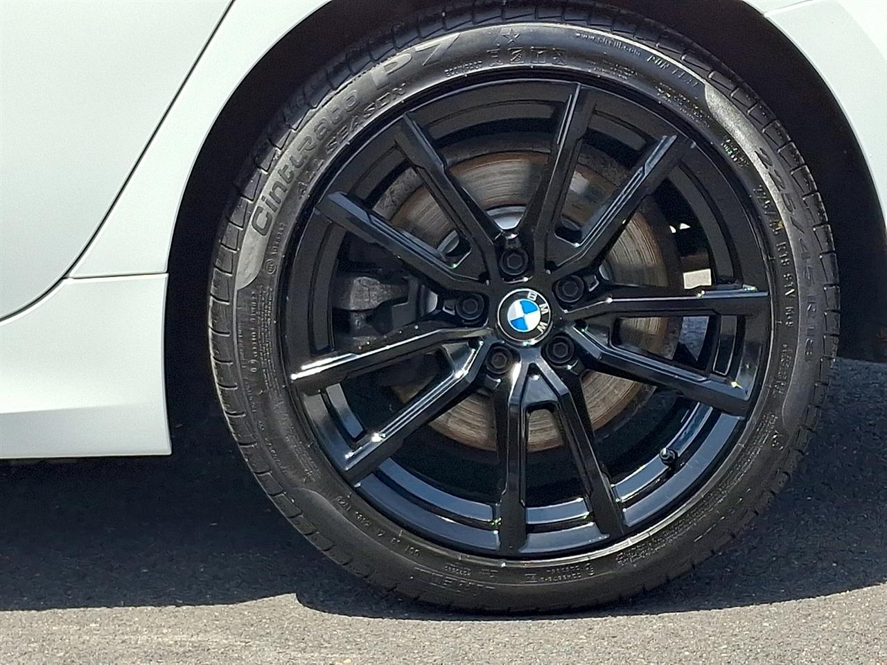 BMW 3 Series 330i xDrive Sedan 2019