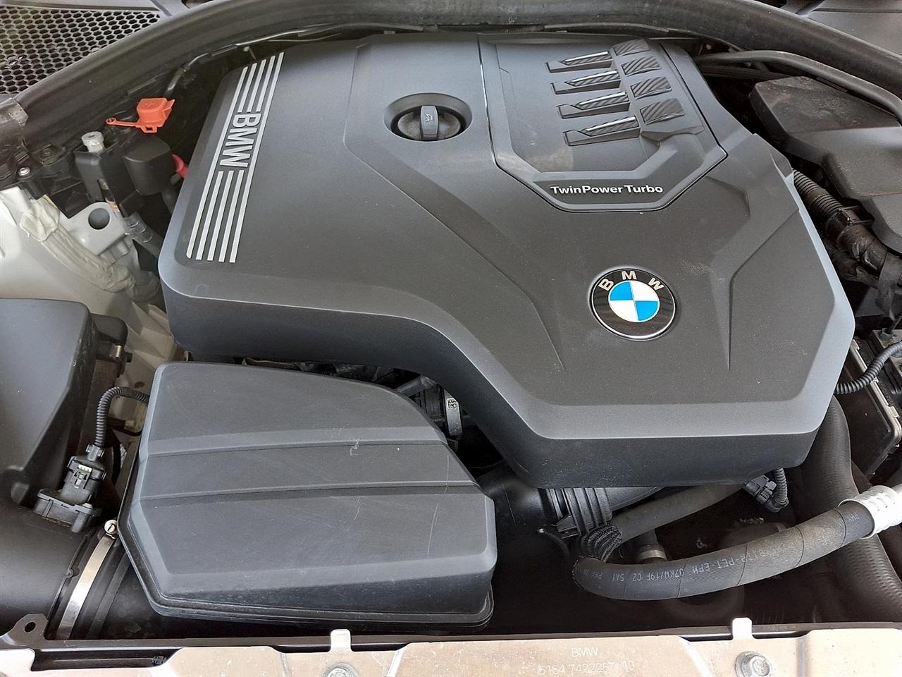 BMW 3 Series 330i xDrive Sedan 2019