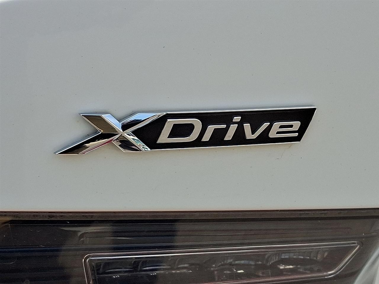 BMW 3 Series 330i xDrive Sedan 2019