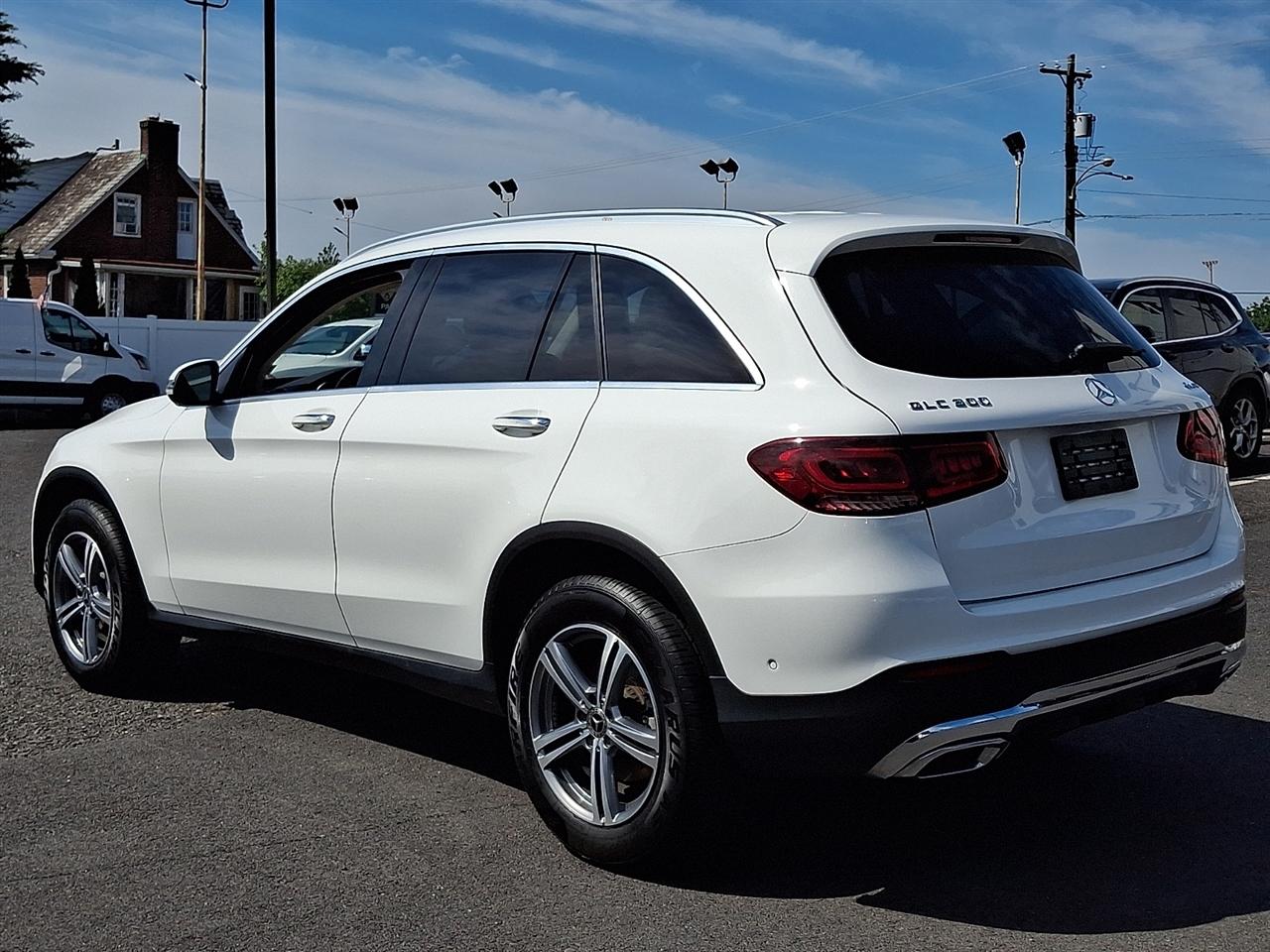 Mercedes-Benz GLC GLC 300 4MATIC SUV 2021