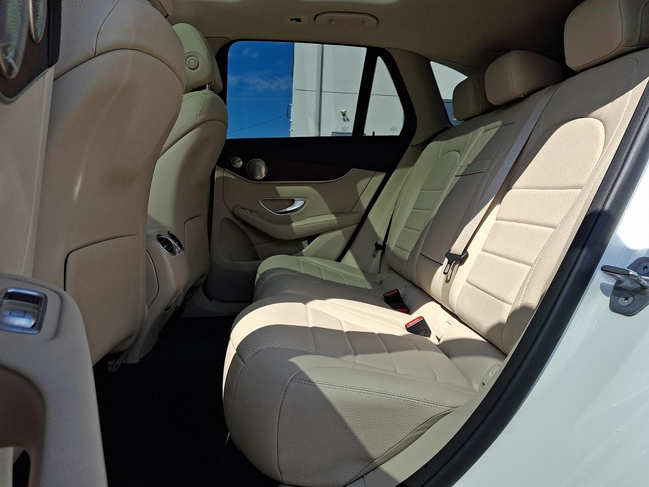 Mercedes-Benz GLC GLC 300 4MATIC SUV 2021