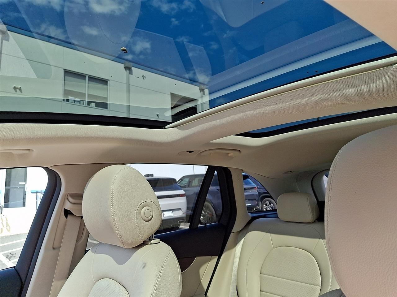 Mercedes-Benz GLC GLC 300 4MATIC SUV 2021