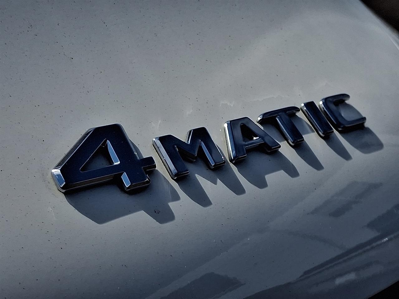 Mercedes-Benz GLC GLC 300 4MATIC SUV 2021