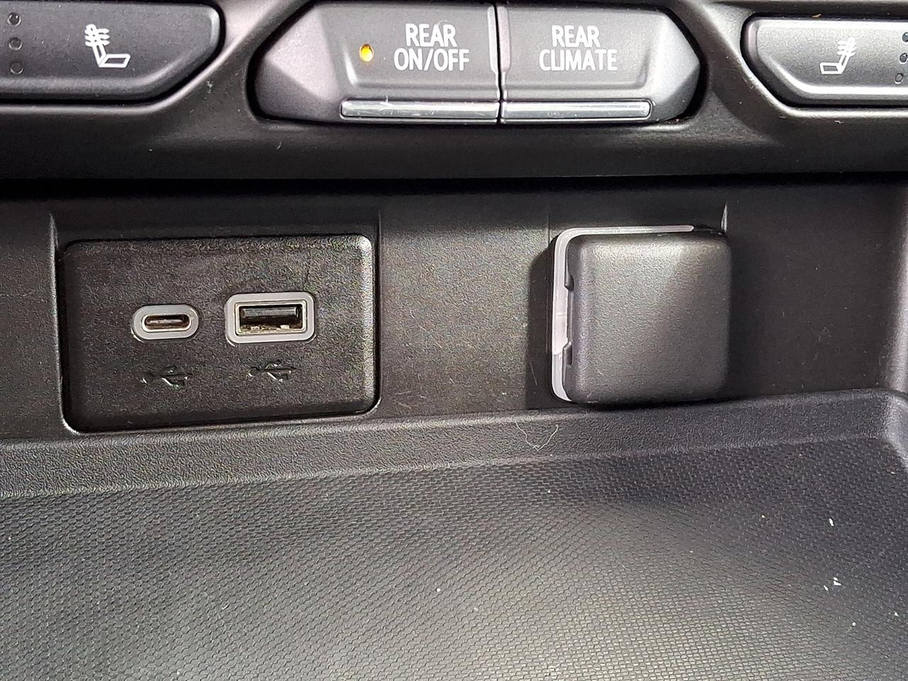 Chevrolet Tahoe 4WD 4dr LT 2021
