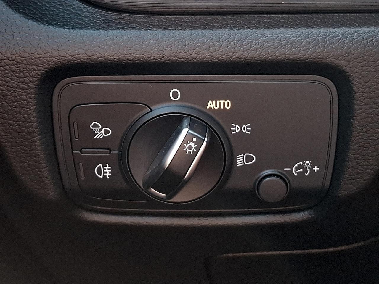 Audi A3 Sedan 2.0 TFSI Tech Premium Plus quattro AWD 2018