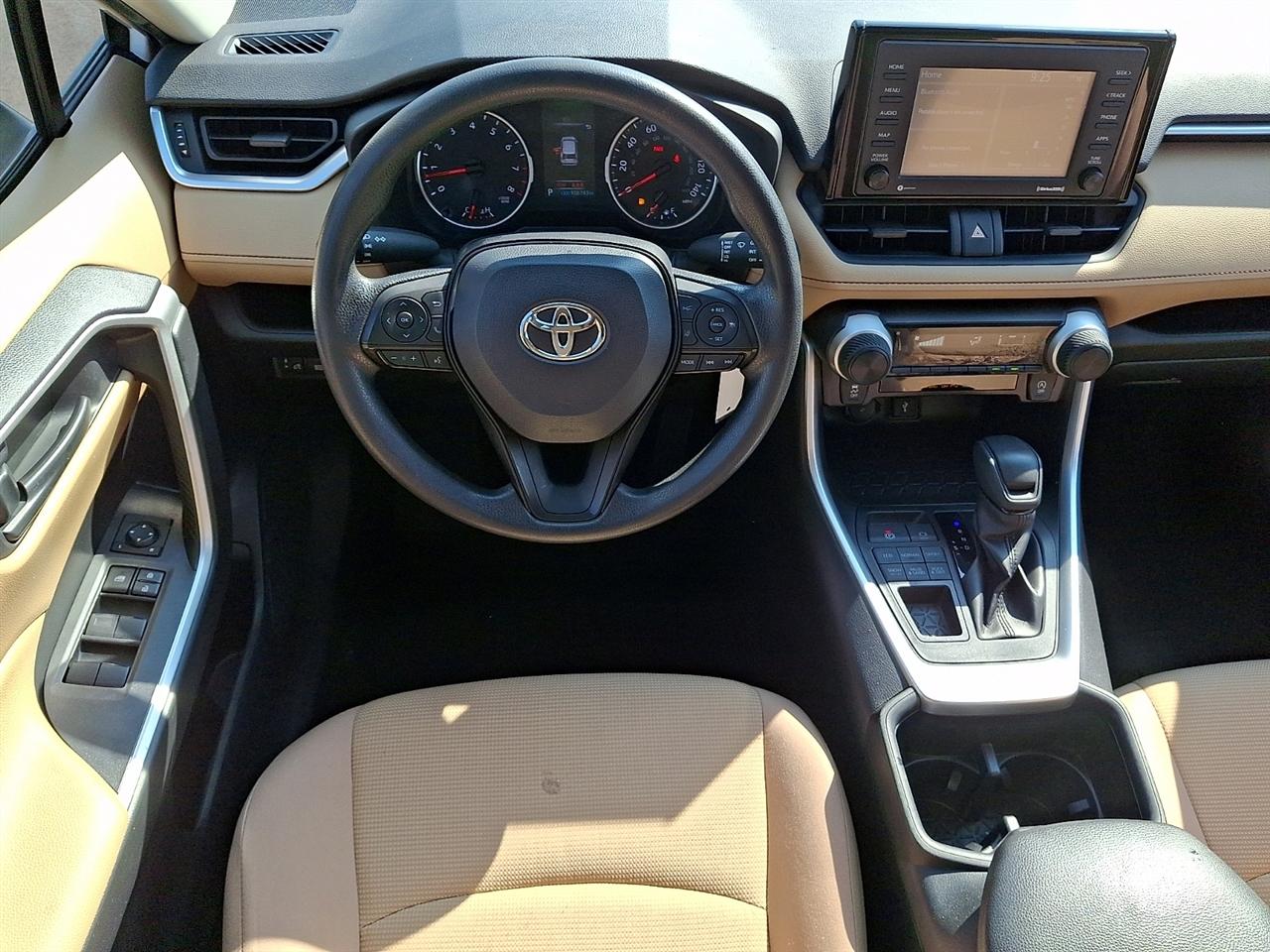 Toyota RAV4 LE AWD (Natl) 2022