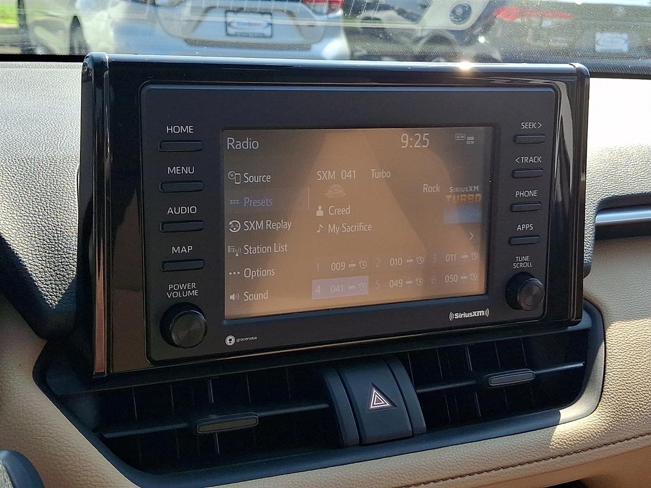 Toyota RAV4 LE AWD (Natl) 2022