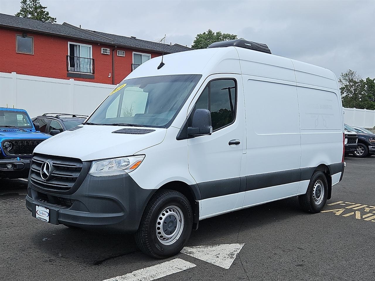 Mercedes-Benz Sprinter Van 2500 Standard Roof V6 144" RWD 2020