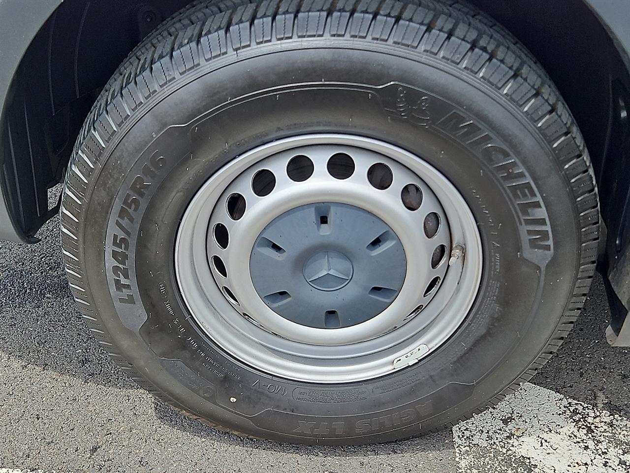 Mercedes-Benz Sprinter Van 2500 Standard Roof V6 144" RWD 2020