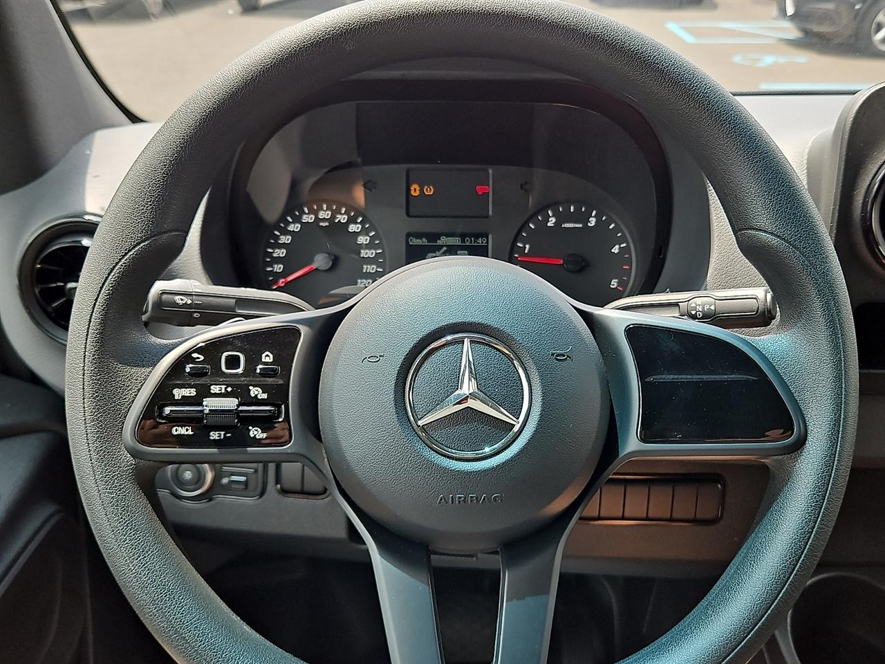 Mercedes-Benz Sprinter Van 2500 Standard Roof V6 144" RWD 2020