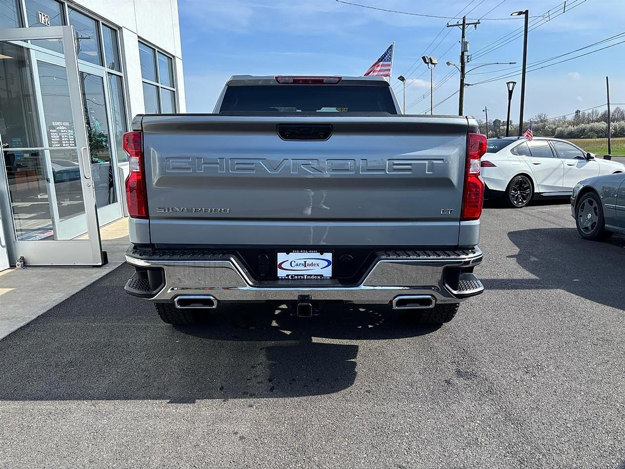 Chevrolet Silverado 1500 4WD Crew Cab 147" LT w/1LT 2023