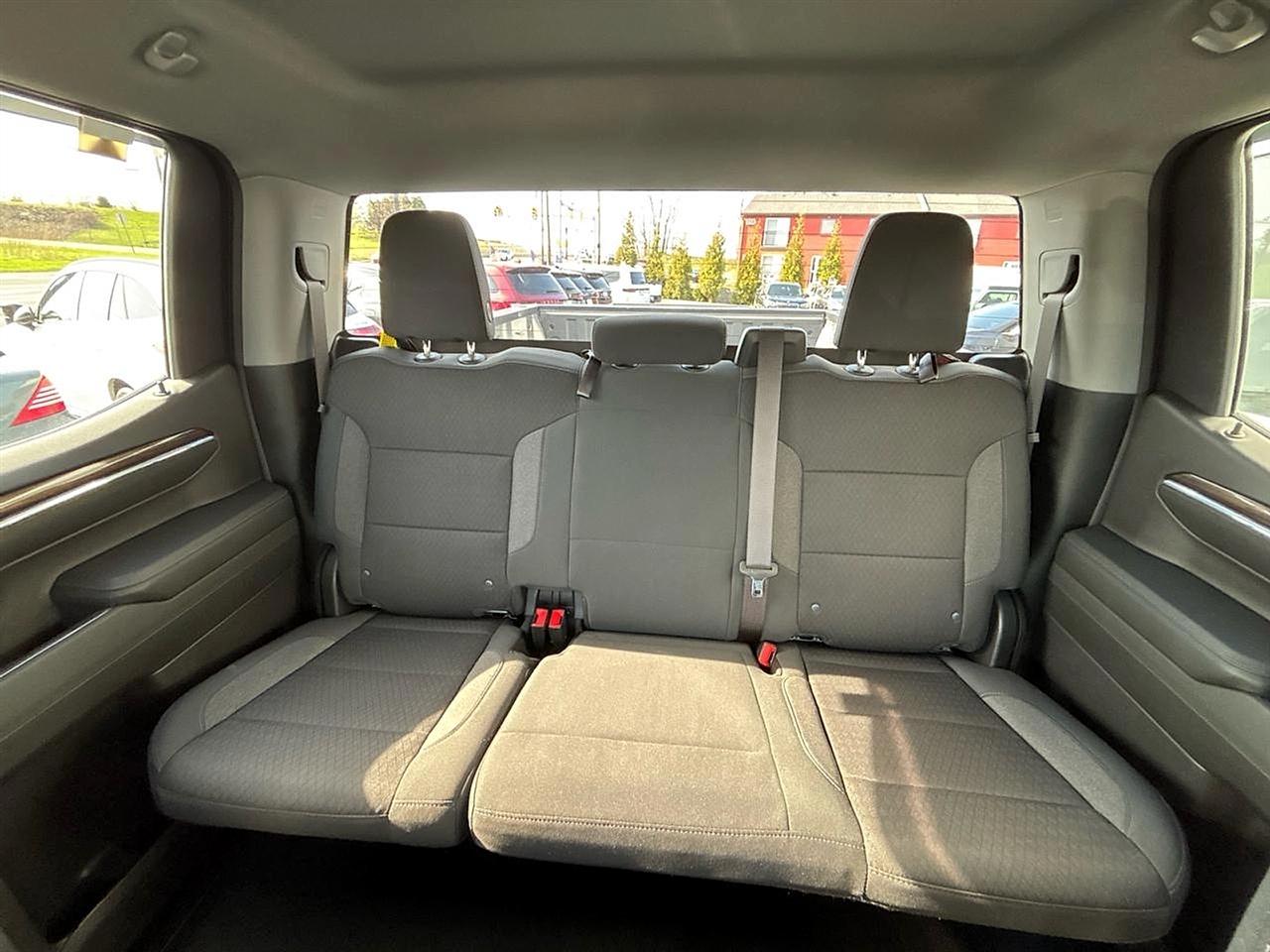 Chevrolet Silverado 1500 4WD Crew Cab 147" LT w/1LT 2023