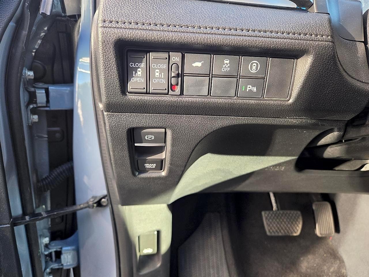 Honda Odyssey Touring Auto 2023
