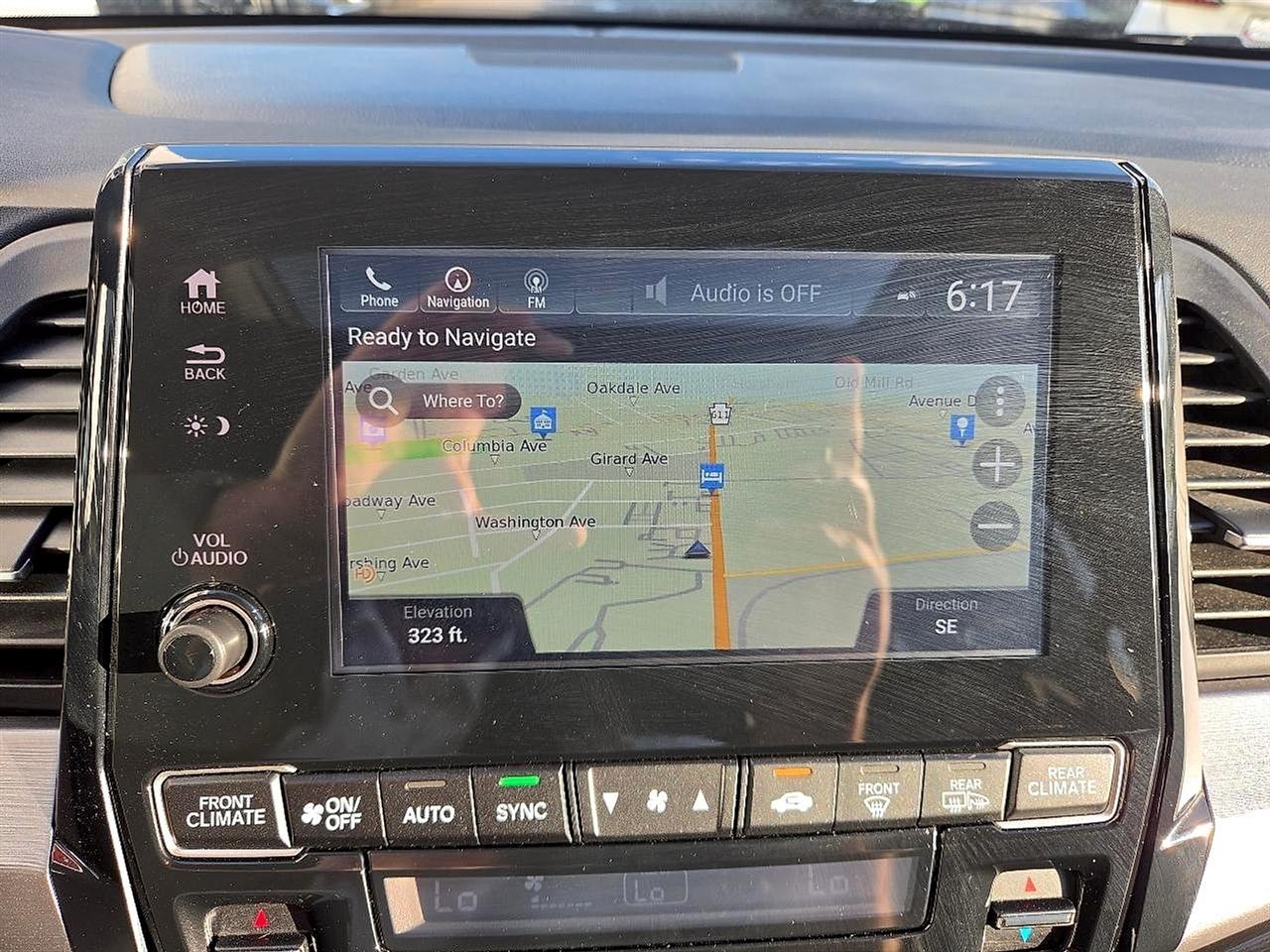 Honda Odyssey Touring Auto 2023