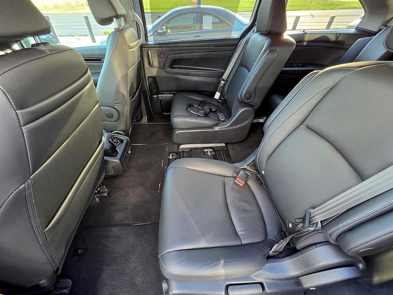 Honda Odyssey Touring Auto 2023