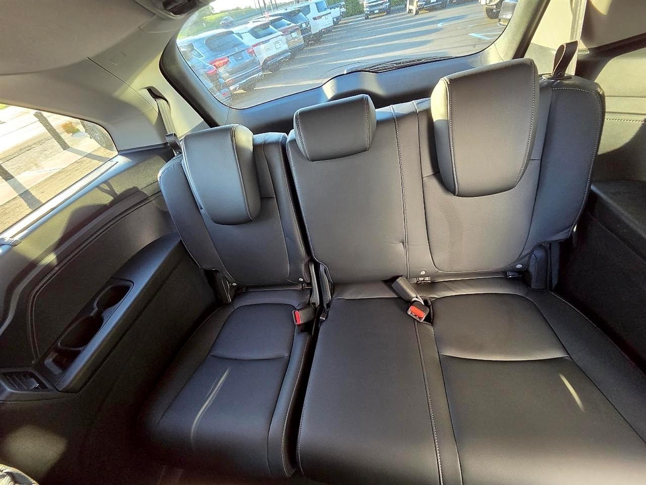 Honda Odyssey Touring Auto 2023