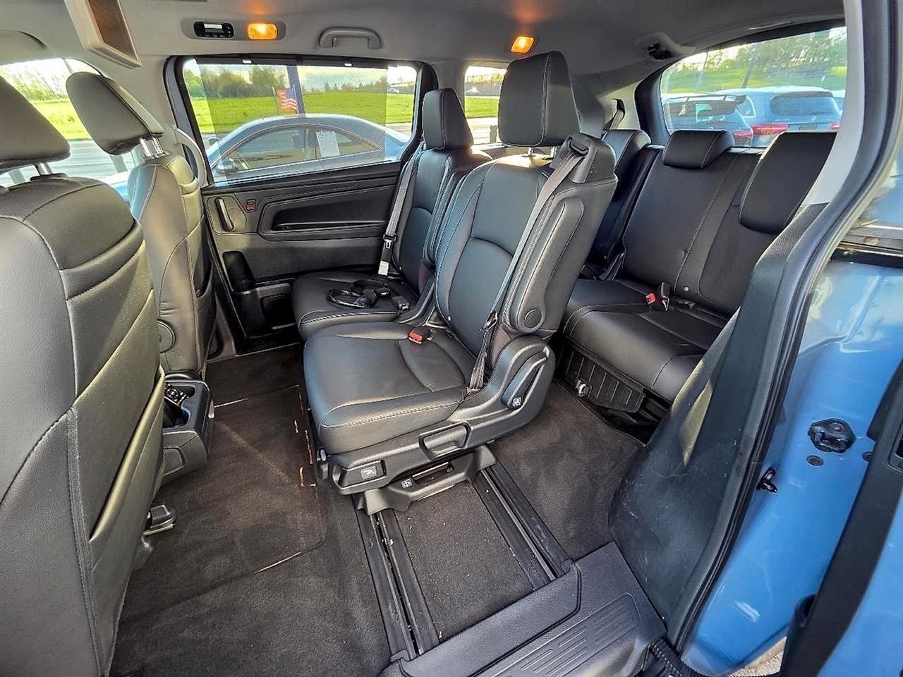 Honda Odyssey Touring Auto 2023