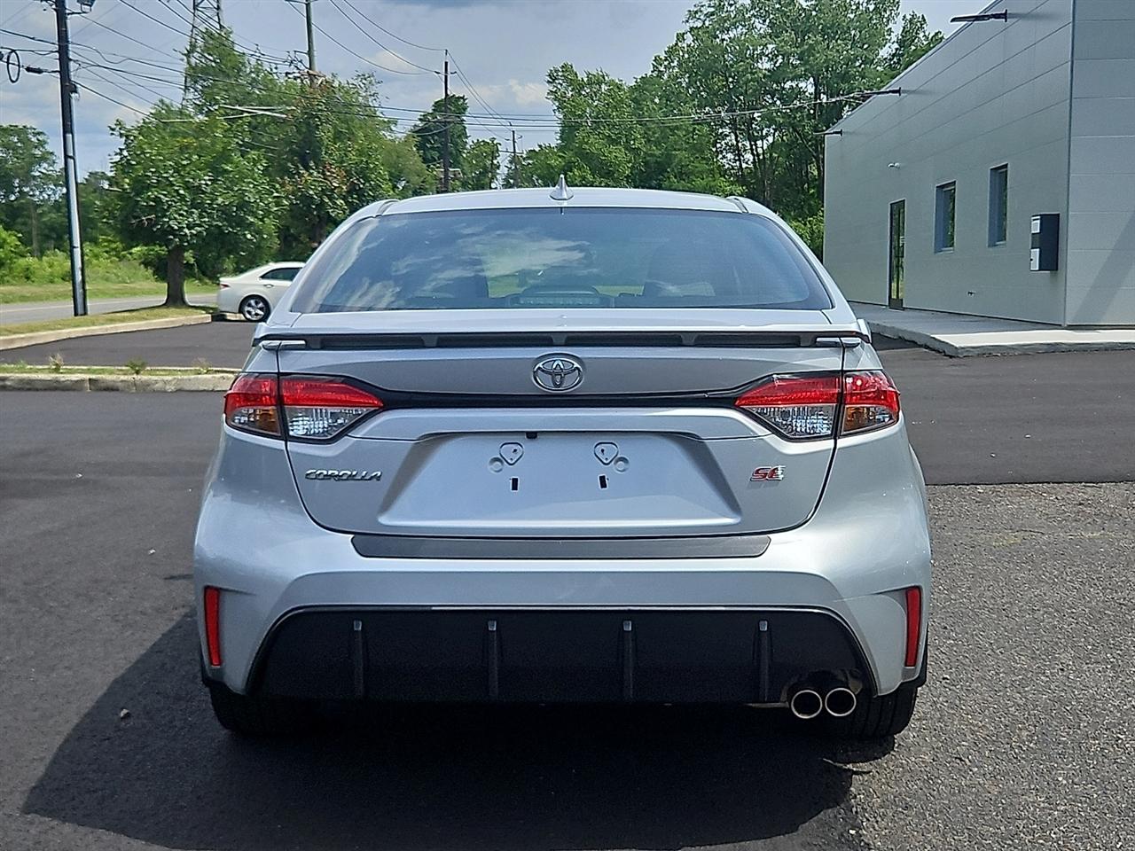 Toyota Corolla SE CVT (Natl) 2023