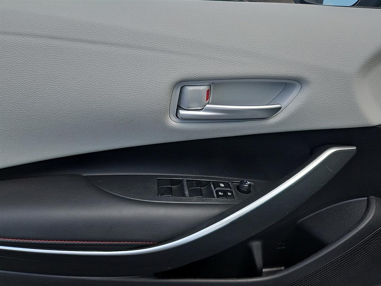Toyota Corolla SE CVT (Natl) 2023
