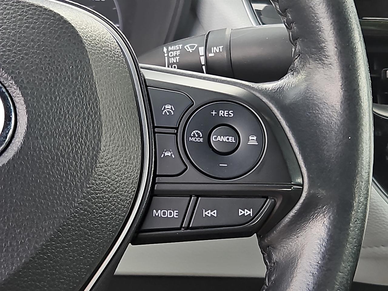 Toyota Corolla SE CVT (Natl) 2023