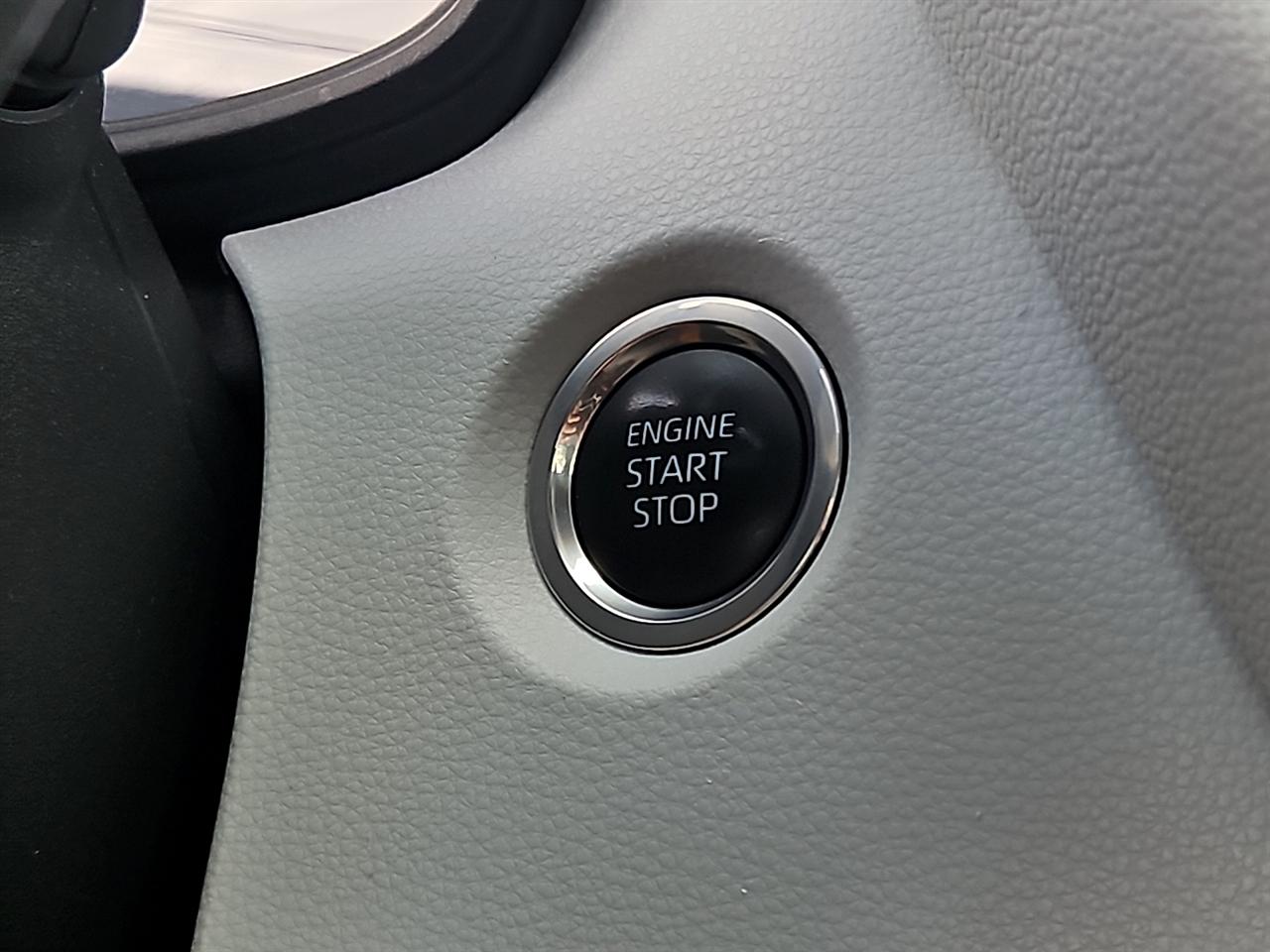Toyota Corolla SE CVT (Natl) 2023