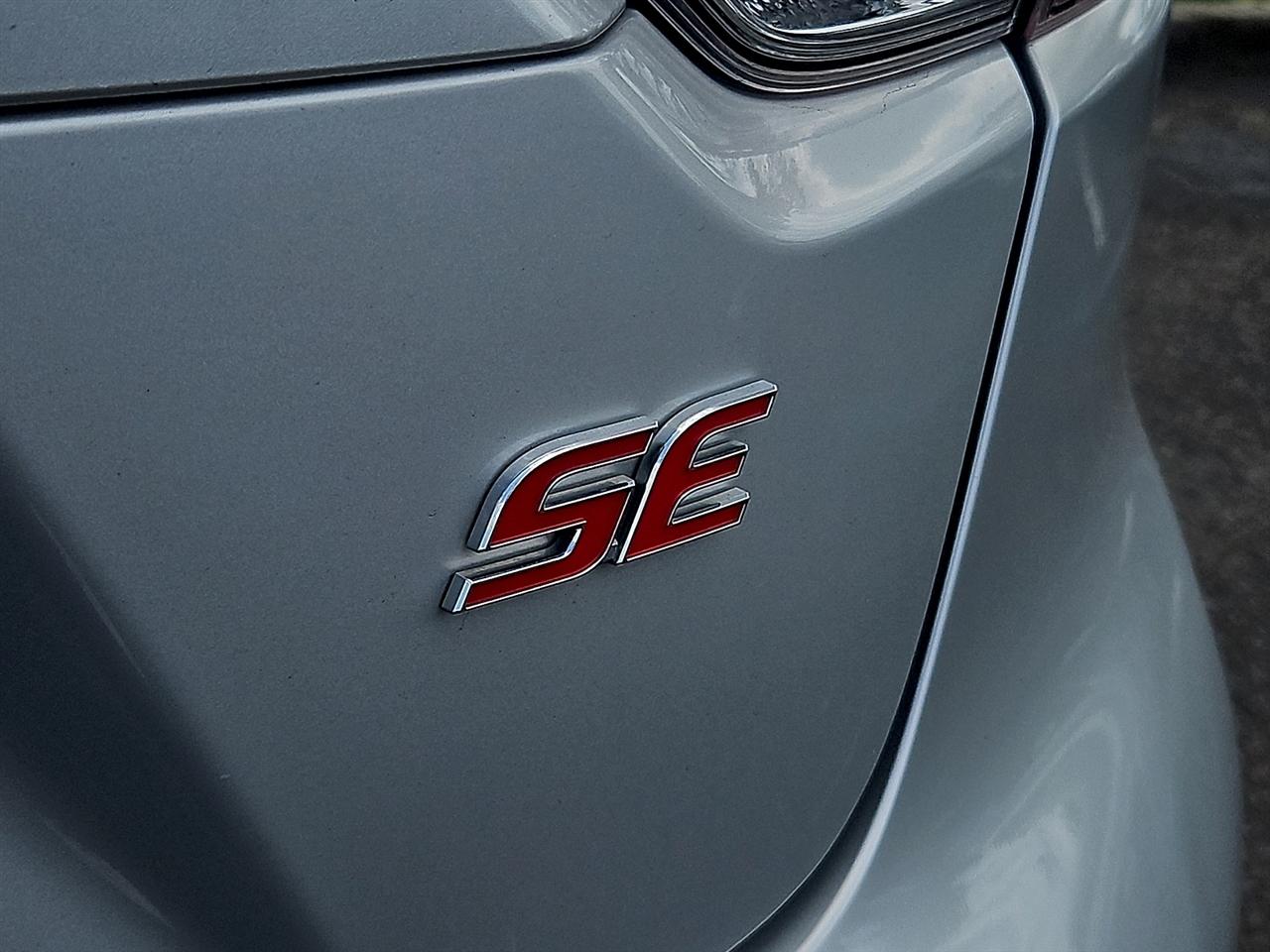 Toyota Corolla SE CVT (Natl) 2023