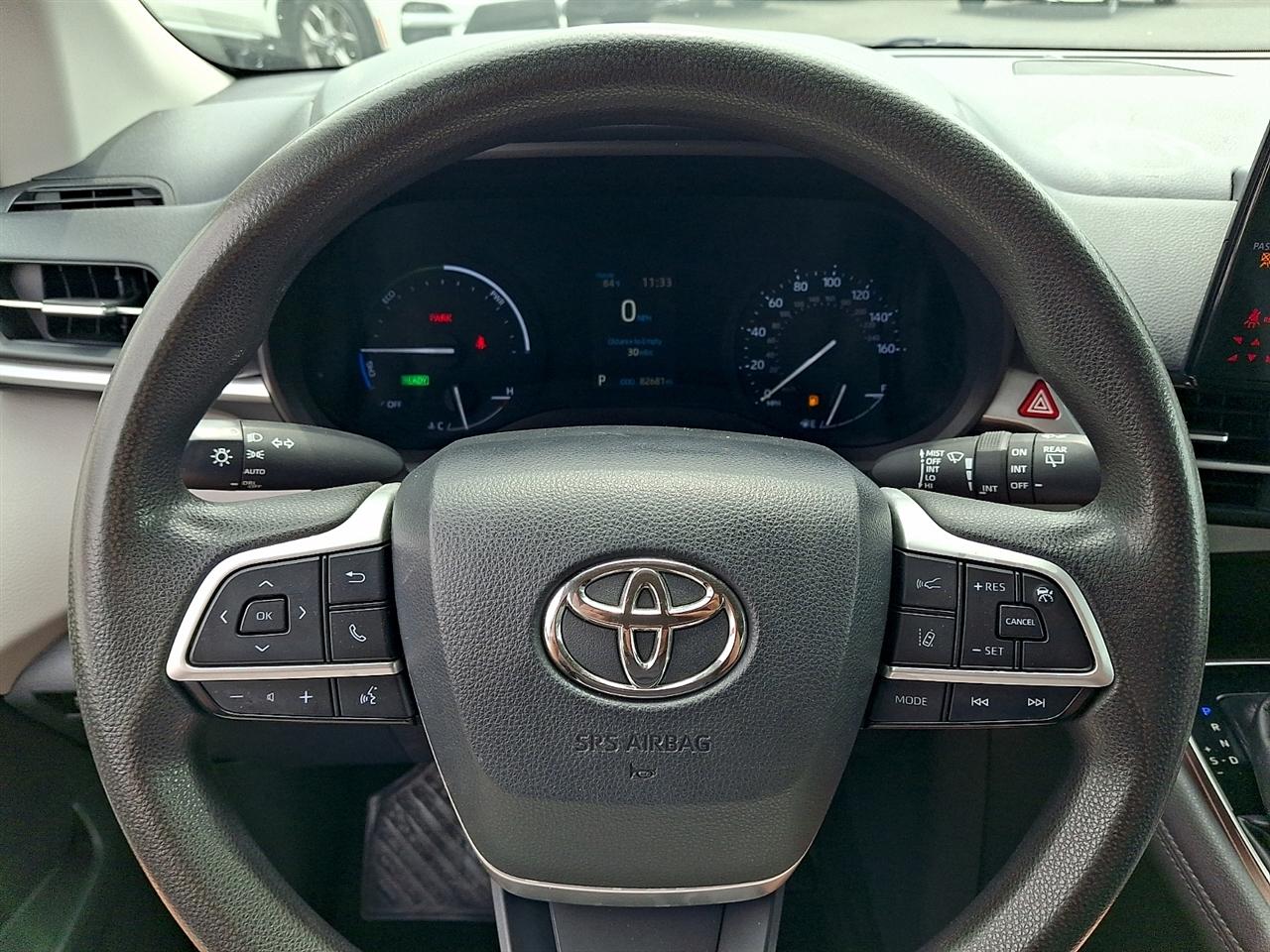 Toyota Sienna LE FWD 8-Passenger (Natl) 2021
