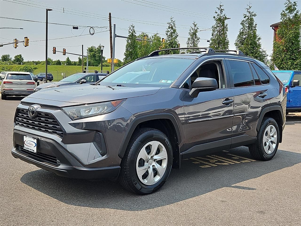 Toyota RAV4 LE AWD (Natl) 2020