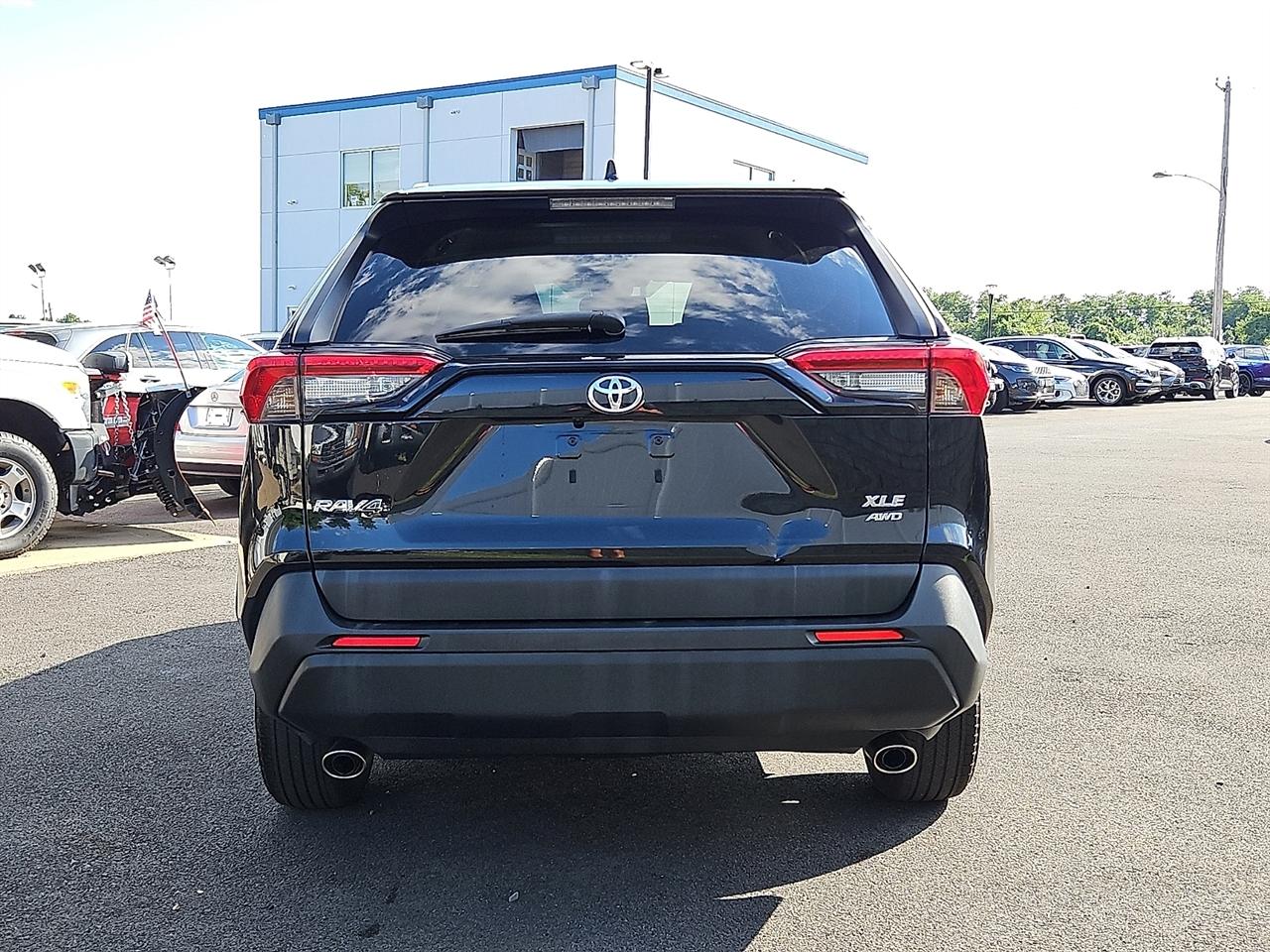Toyota RAV4 XLE AWD (Natl) 2022