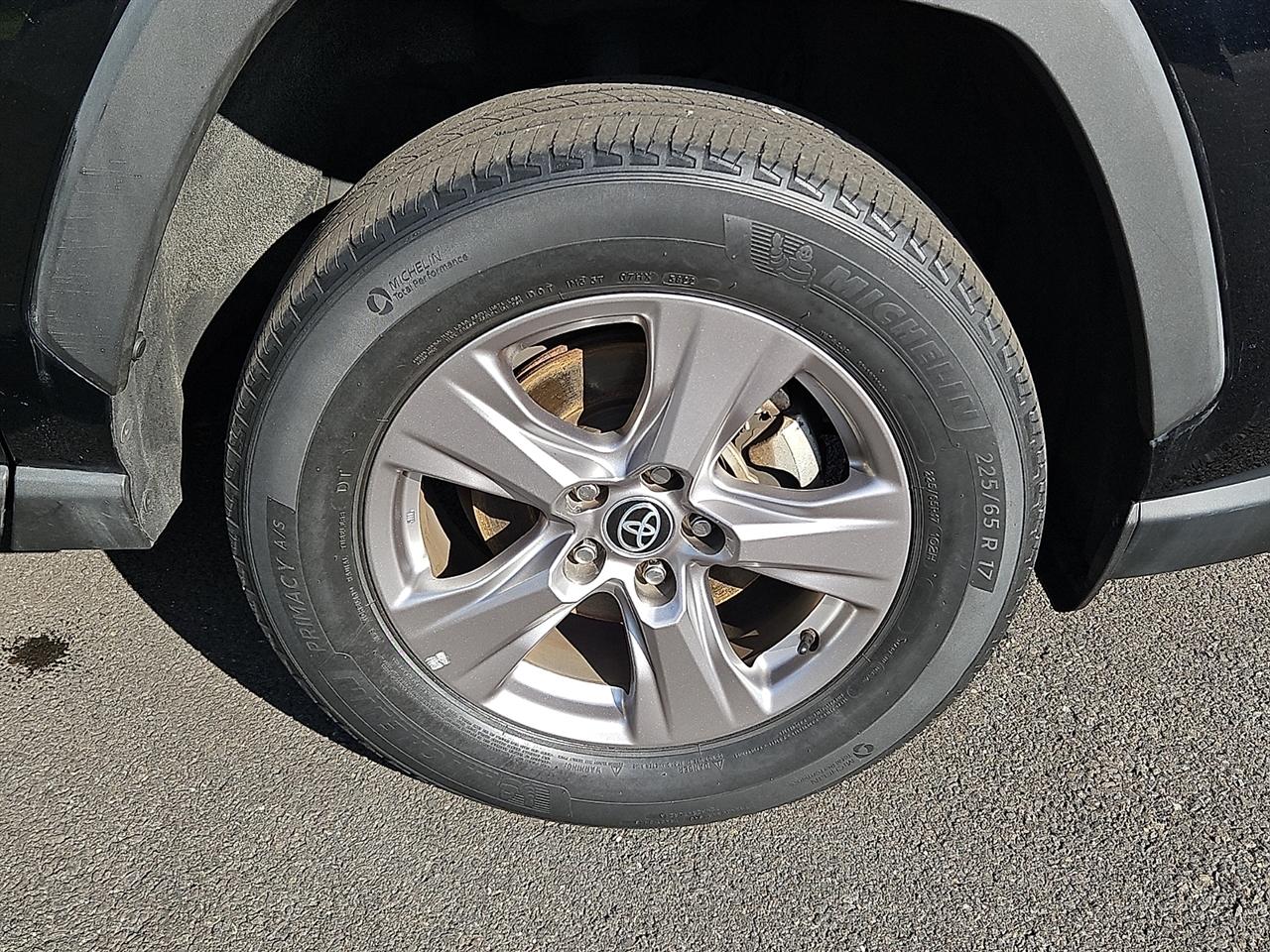 Toyota RAV4 XLE AWD (Natl) 2022