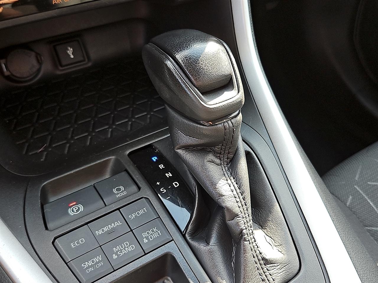 Toyota RAV4 XLE AWD (Natl) 2022