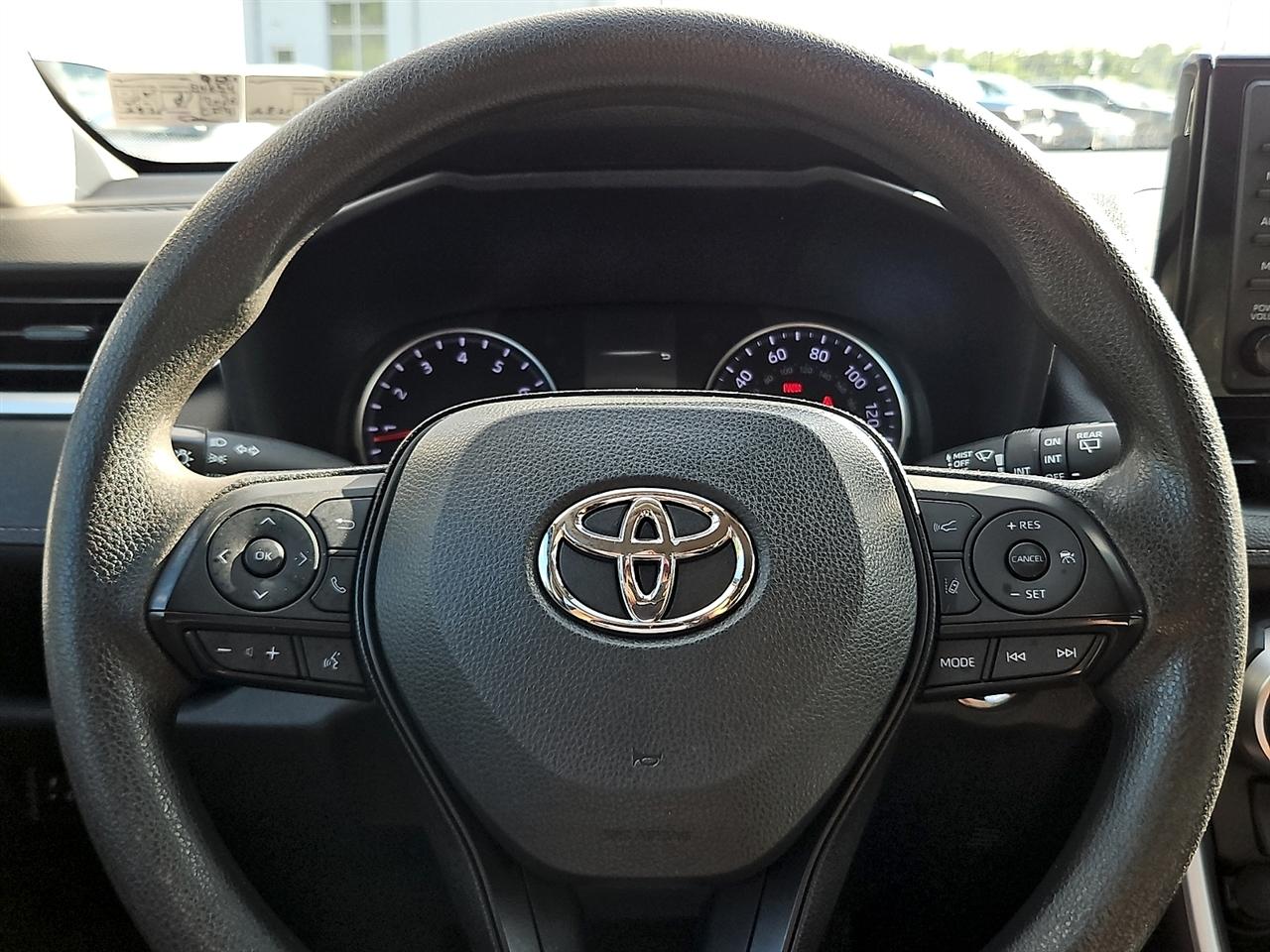Toyota RAV4 XLE AWD (Natl) 2022