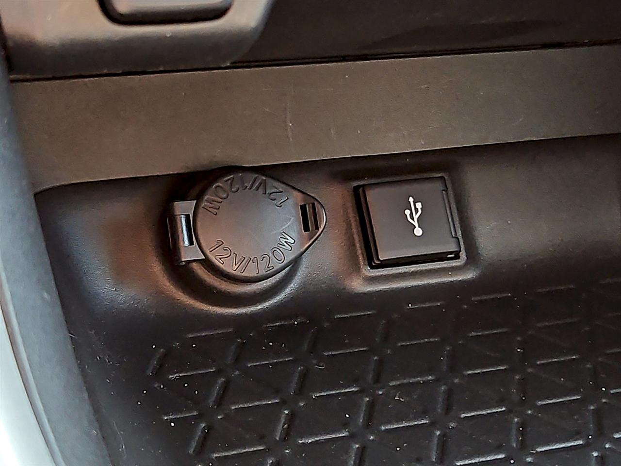 Toyota RAV4 XLE AWD (Natl) 2022