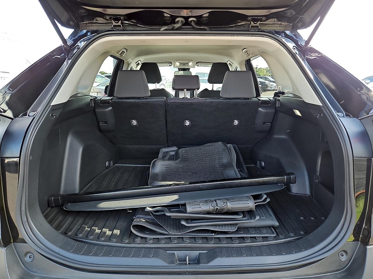 Toyota RAV4 XLE AWD (Natl) 2022