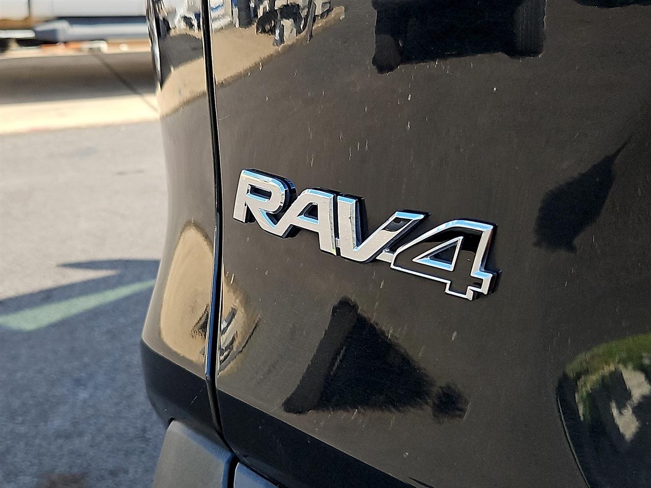 Toyota RAV4 XLE AWD (Natl) 2022