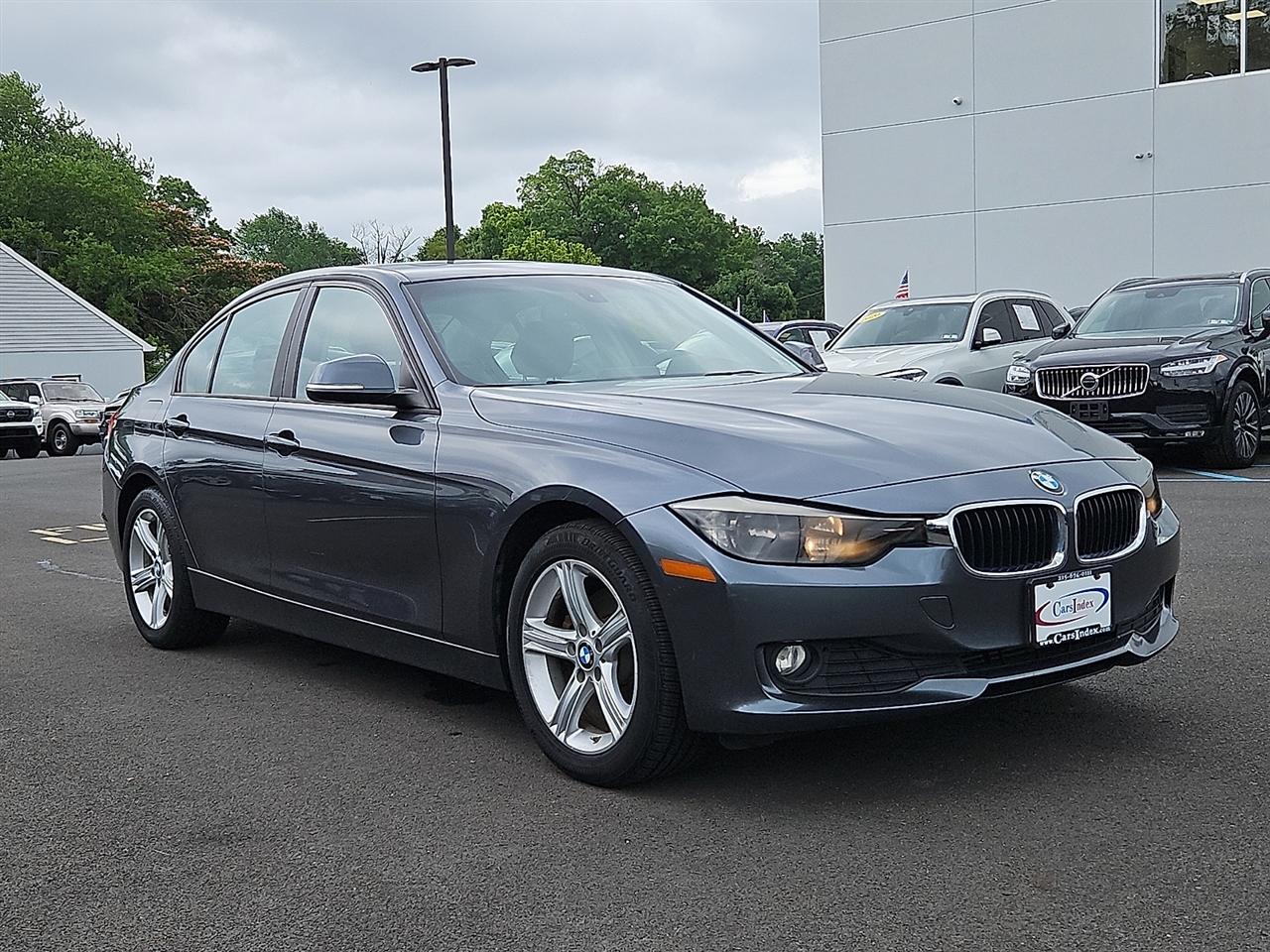 BMW 3 Series 4dr Sdn 320i xDrive AWD 2014
