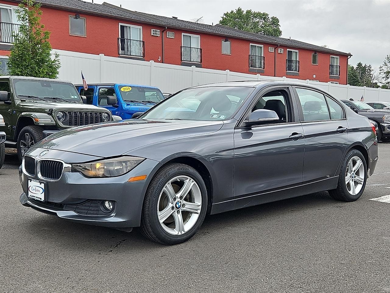 BMW 3 Series 4dr Sdn 320i xDrive AWD 2014