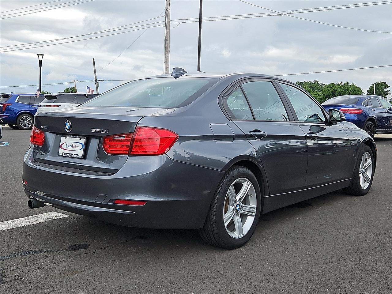 BMW 3 Series 4dr Sdn 320i xDrive AWD 2014