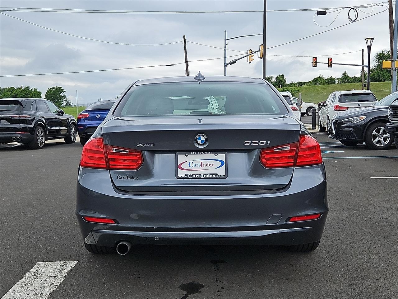 BMW 3 Series 4dr Sdn 320i xDrive AWD 2014