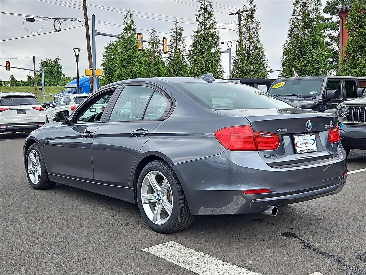 BMW 3 Series 4dr Sdn 320i xDrive AWD 2014