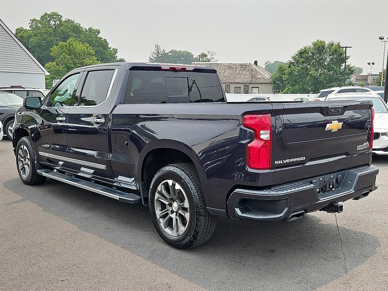 Chevrolet Silverado 1500 4WD Crew Cab 157" High Country 2024