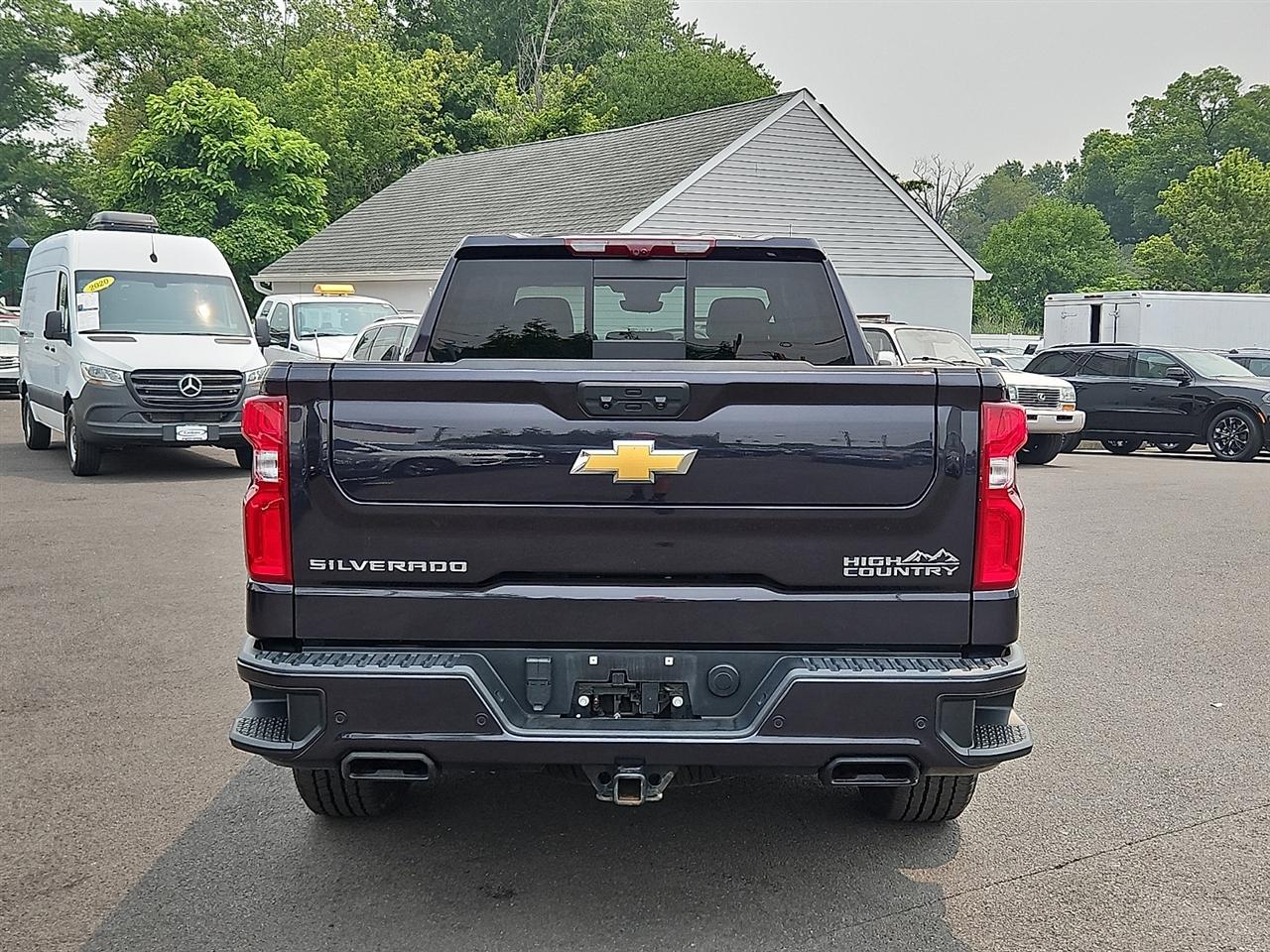 Chevrolet Silverado 1500 4WD Crew Cab 157" High Country 2024