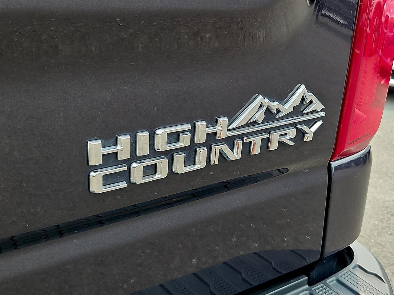 Chevrolet Silverado 1500 4WD Crew Cab 157" High Country 2024
