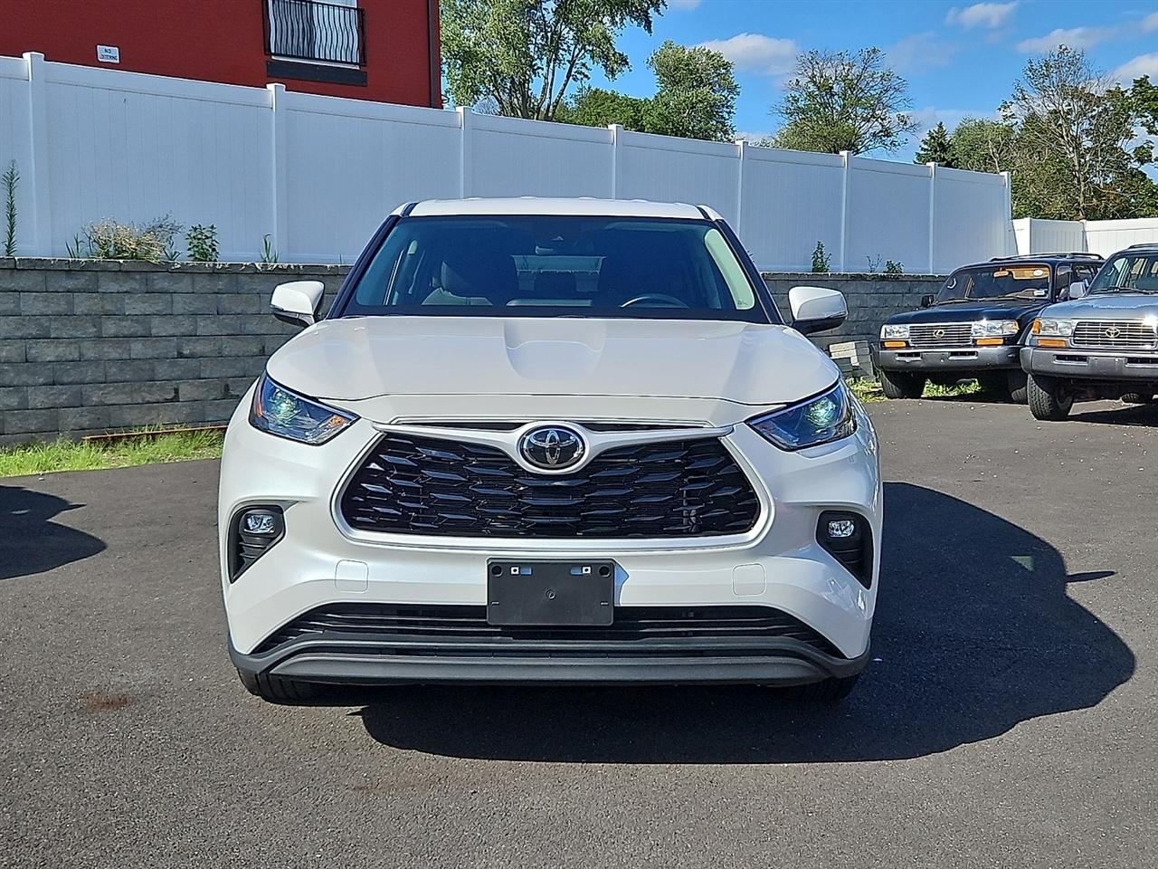 Toyota Highlander Platinum AWD (Natl) 2025