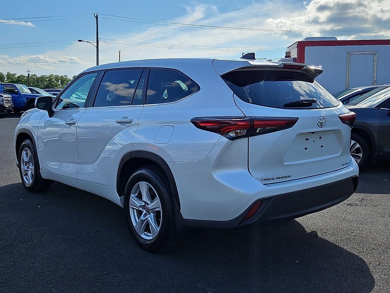 Toyota Highlander Platinum AWD (Natl) 2025
