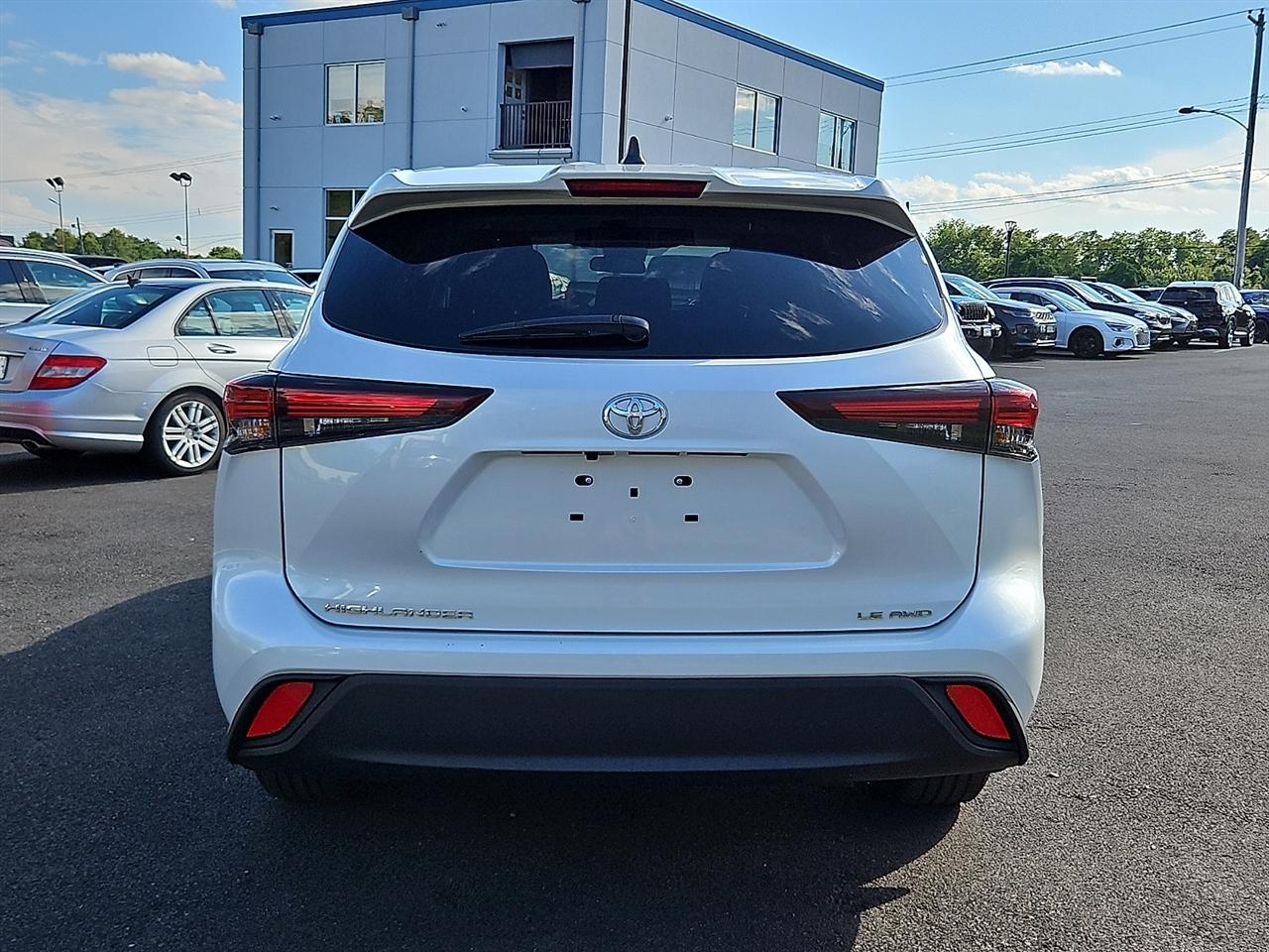 Toyota Highlander Platinum AWD (Natl) 2025