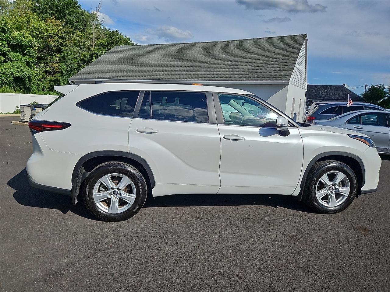 Toyota Highlander Platinum AWD (Natl) 2025