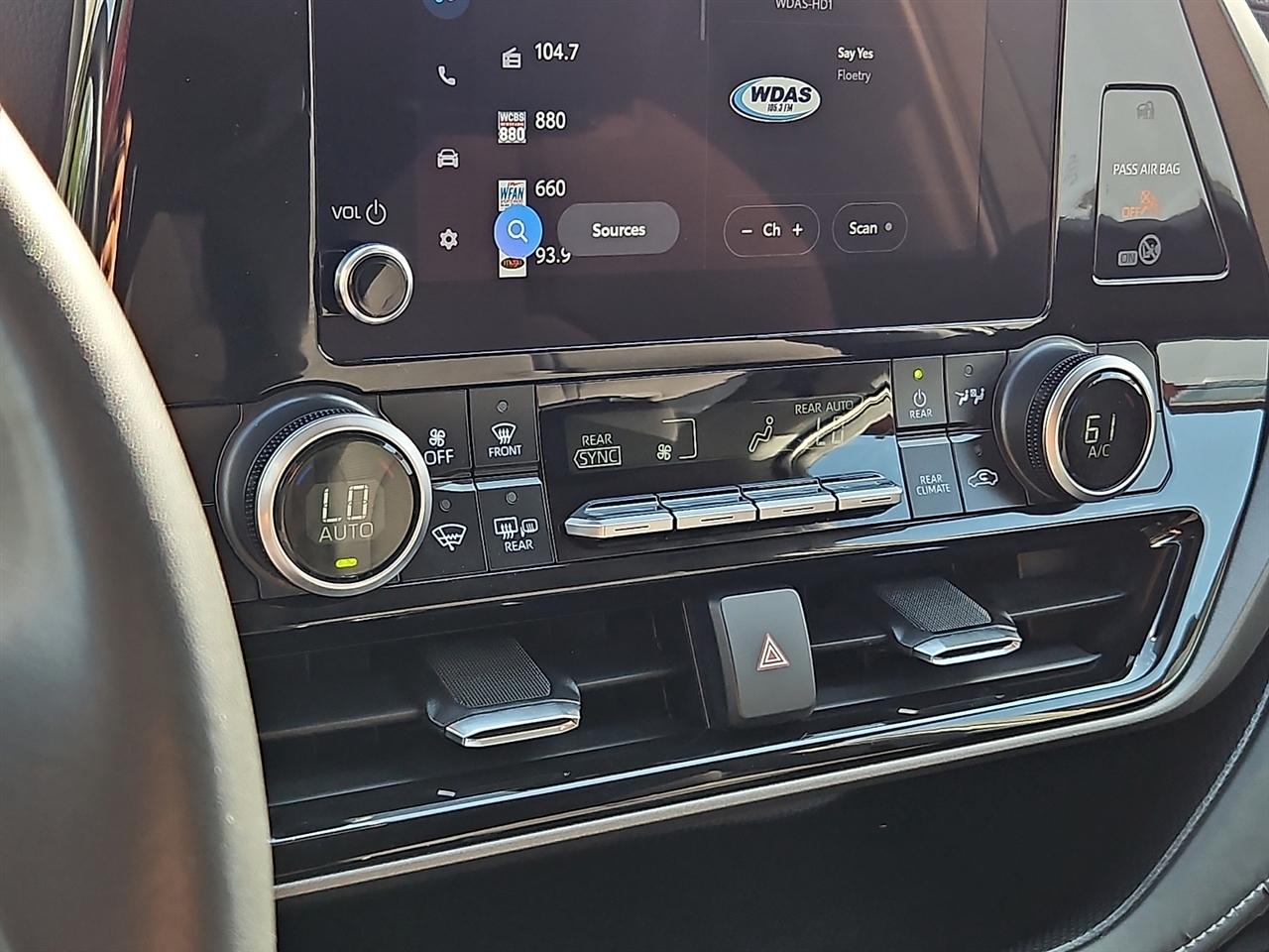 Toyota Highlander Platinum AWD (Natl) 2025